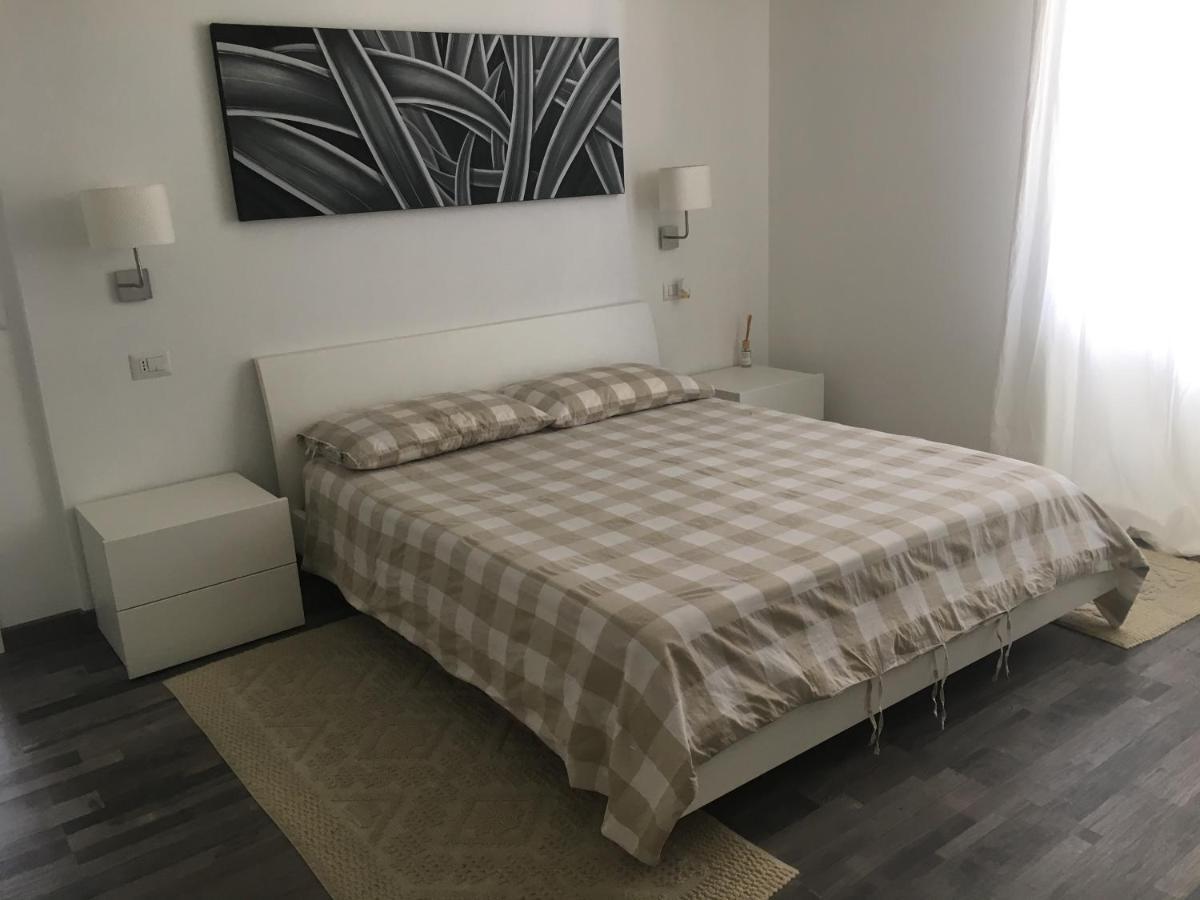 Vinile Apartamento Cagliari Exterior foto